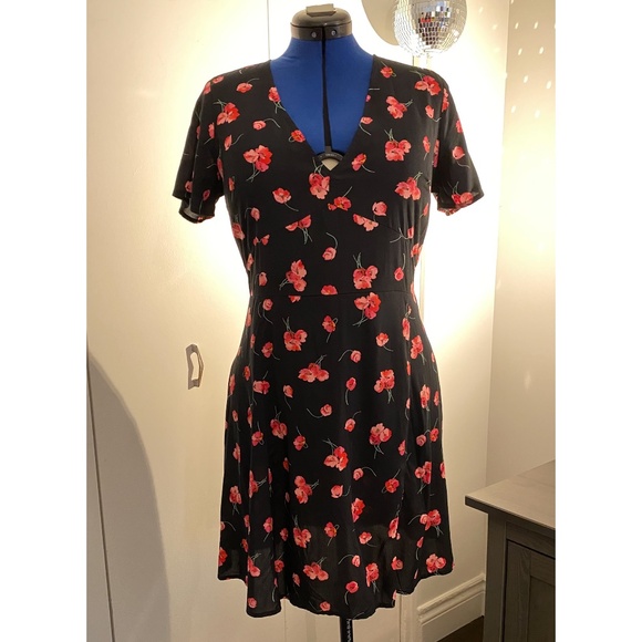 GAP Cherry Blossom Fit and Flare dress, size 12 - NWT - Picture 1 of 8